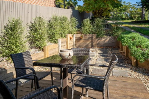 Architecturally Designed Nature Lovers Delight - Holiday Sunshine Coast 0