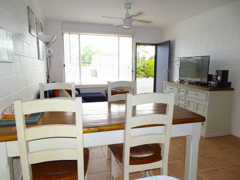 Baccarat - Sunshine Coast Tourism 1