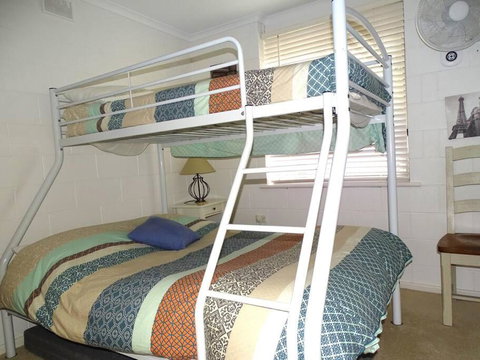 Baccarat - Sunshine Coast Tourism 3