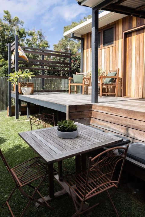 Back Beach Villa - Sunshine Coast Tourism 2