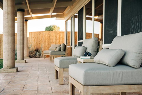 Baird Bay Seaside Villas - Sunshine Coast Tourism 2