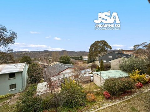 Balaton 2 - Sunshine Coast Tourism 3