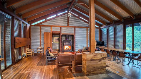 Bald Hills House - Sunshine Coast Tourism 0