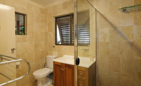 Bali House - Sunshine Coast Tourism 4