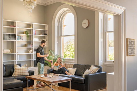 Bank On Ellen - Sunshine Coast Tourism 2