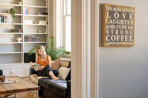 Bank On Ellen - Sunshine Coast Tourism 3