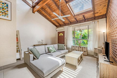 Banyandah - Sunshine Coast Tourism 0