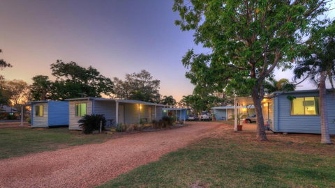 Barcaldine Caravan Park - Sunshine Coast Tourism 0
