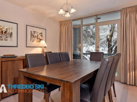 Baroness - Sunshine Coast Tourism 2