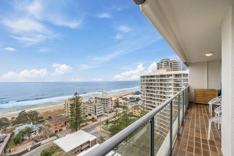 Baronnet Apartments - Sunshine Coast Tourism 1