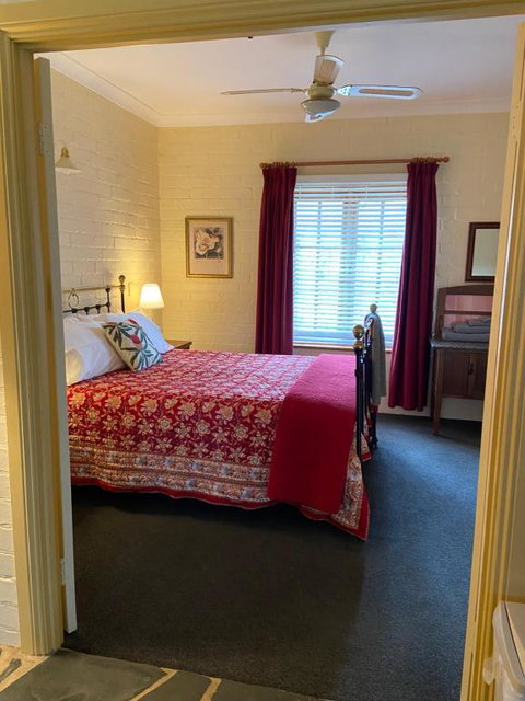 Battunga Cottages - Sunshine Coast Tourism 2