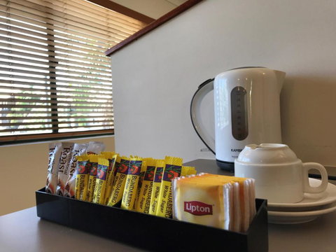 Bay Village Tropical Retreat & Apartments - Sunshine Coast Tourism 1