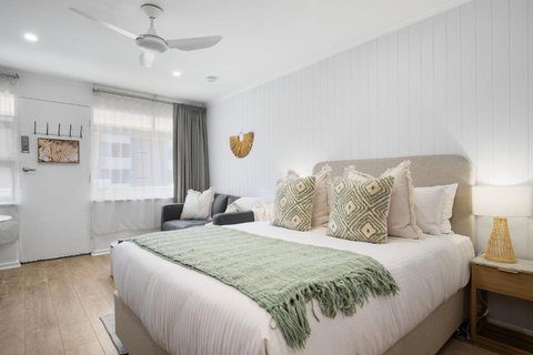 Bayscape Studio Glenelg - Sunshine Coast Tourism 0