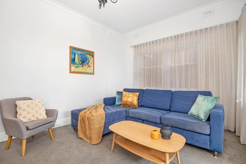 Bayview Apartments Glenelg - Sunshine Coast Tourism 4