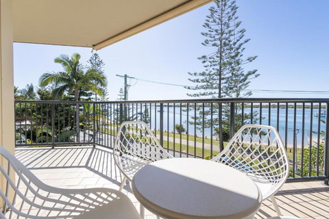 Bayview Beach Holiday Apartments - Sunshine Coast Tourism 1