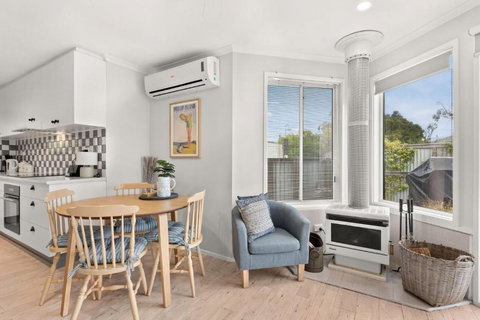 Bayview Cottage - Sunshine Coast Tourism 3