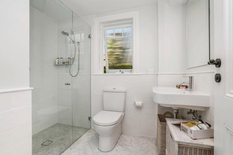 Balmoral Cabana - Large Terrace & 150m To Beach - Sunshine Coast Tourism 4