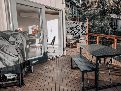 Bay Views Lorne - Sunshine Coast Tourism 4