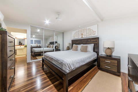 Hayman Views - Sunshine Coast Tourism 16
