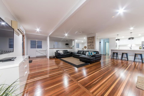 Hayman Views - Sunshine Coast Tourism 5