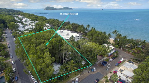 The Reef Retreat Palm Cove - Sunshine Coast Tourism 9