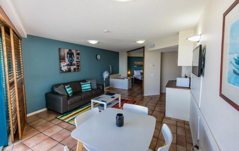La Promenade - Sunshine Coast Tourism 23