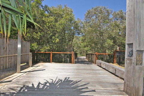 48 Boardrider Crescent, Mt Coolum - Pet Friendly, WiFi, Linen Incl. 500 BOND - Sunshine Coast Tourism 11