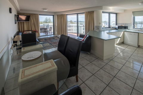 Centrepoint Apartments Caloundra - Sunshine Coast Tourism 38