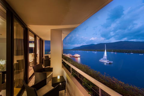 Hilton Cairns - Sunshine Coast Tourism 20