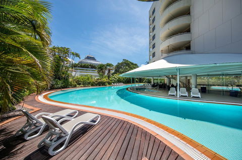 Hilton Cairns - Sunshine Coast Tourism 13