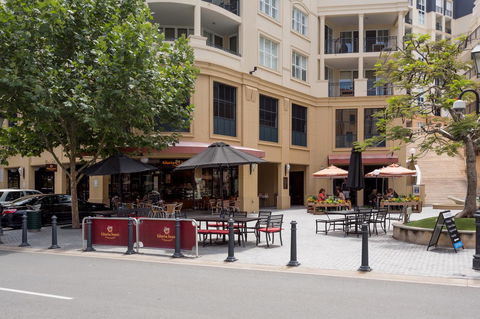 The Residences@Hillside - Sunshine Coast Tourism 17