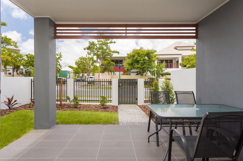 The Residences@Hillside - Sunshine Coast Tourism 15