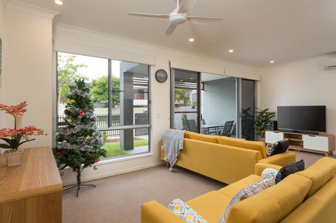 The Residences@Hillside - Sunshine Coast Tourism 3
