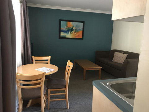 Villa Nova Motel - Holiday Sunshine Coast 7