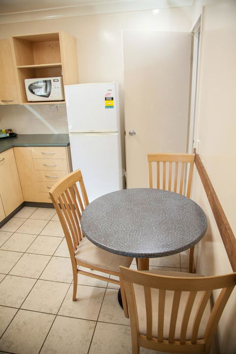 Eastgate On The Range Motel - Holiday Sunshine Coast 43