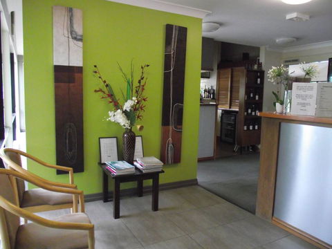 Eastgate On The Range Motel - Holiday Sunshine Coast 23