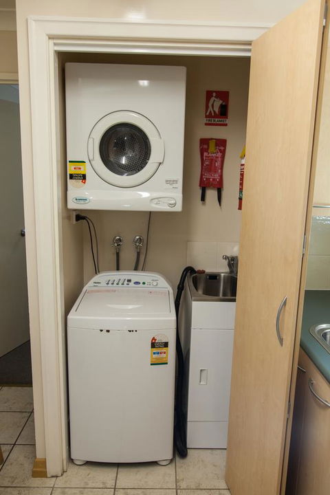 Eastgate On The Range Motel - Holiday Sunshine Coast 41