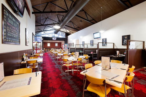 Glenmore Tavern - Sunshine Coast Tourism 20