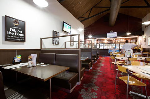 Glenmore Tavern - Sunshine Coast Tourism 22