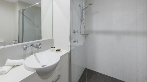 Apartments @ 212 Margaret - Holiday Sunshine Coast 5