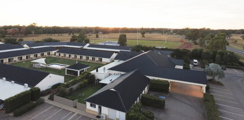 Roma Explorers Inn - Sunshine Coast Tourism 3