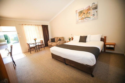 Roma Explorers Inn - Sunshine Coast Tourism 0