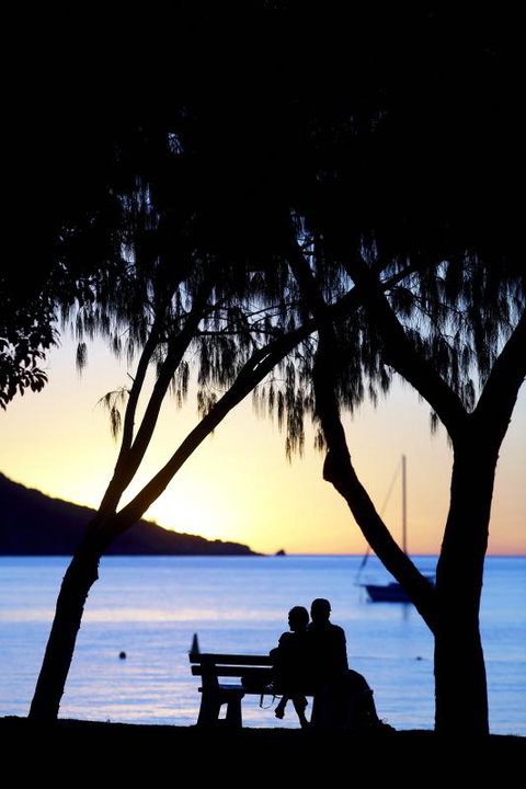 Maggies Beachfront Apartment 13 - Holiday Sunshine Coast 4