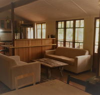 Boonah Cottage - Holiday Sunshine Coast