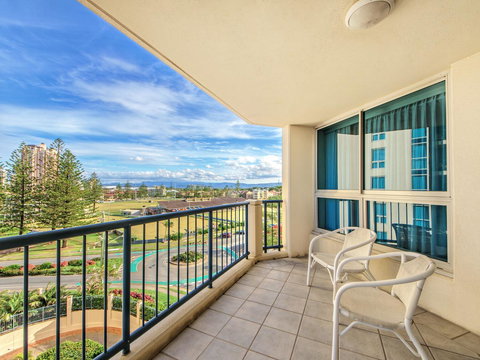 Oceana On Broadbeach - Holiday Sunshine Coast 12