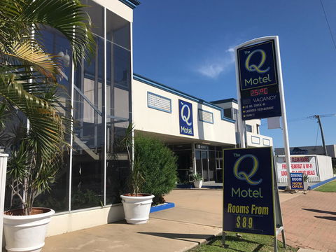 The Q Motel Rockhampton - Holiday Sunshine Coast 1
