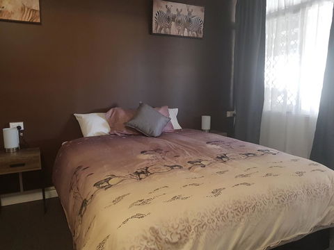 The Q Motel Rockhampton - Holiday Sunshine Coast 5