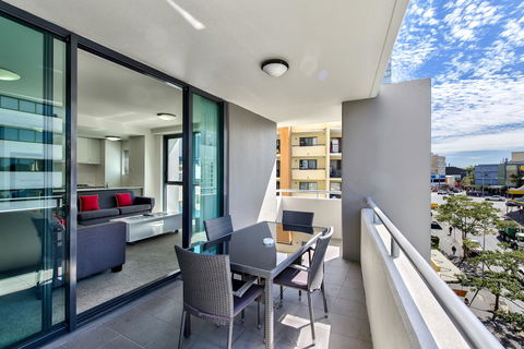 Flynn Brisbane - Sunshine Coast Tourism 2