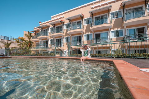 Il Palazzo Holiday Apartments - Sunshine Coast Tourism 0