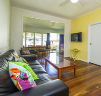 Kooyong Apartment 3 - Sunshine Coast Tourism